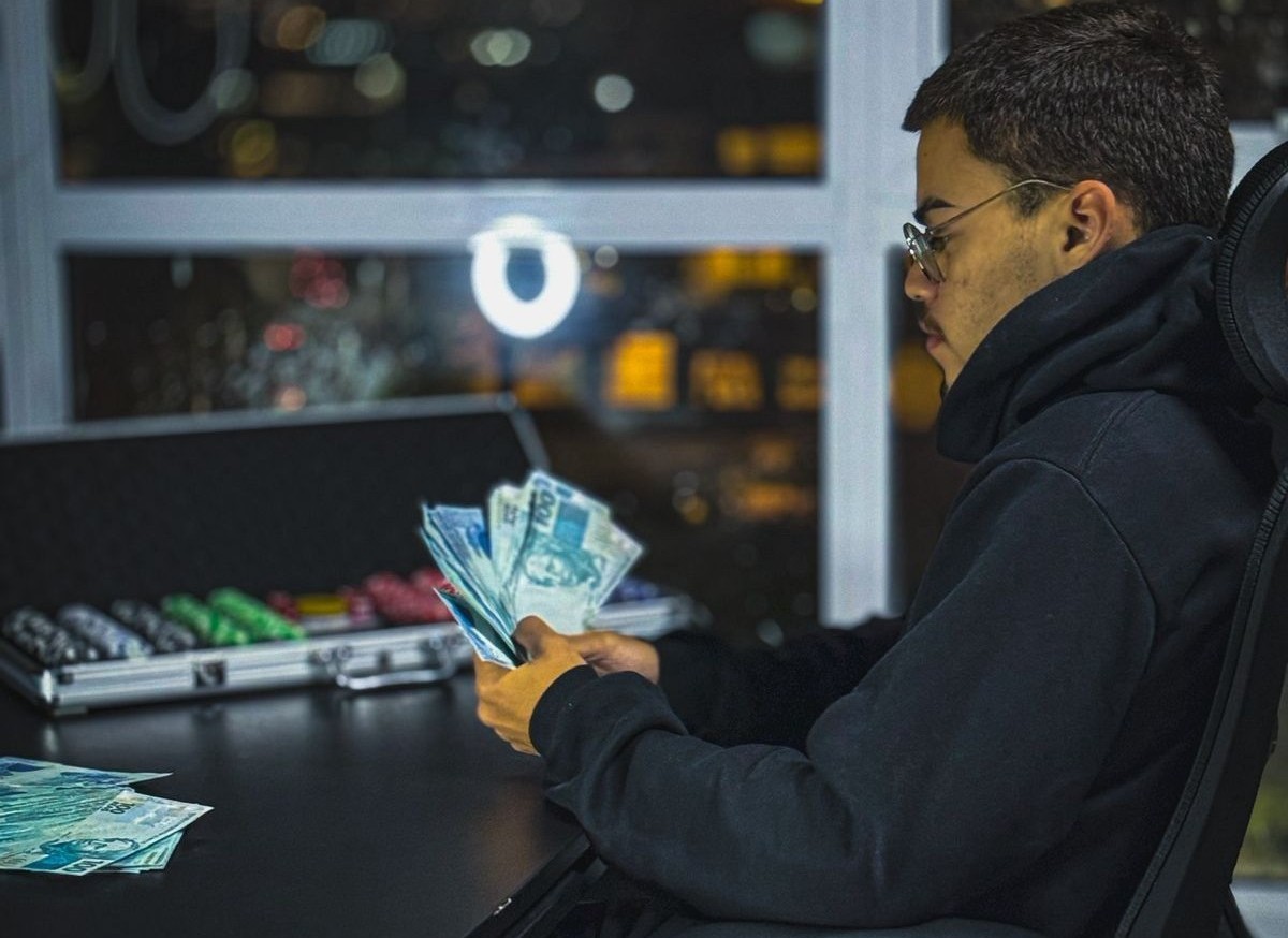 Concorra a R$2.000 em Compras Grátis com Luiz Vinnigem