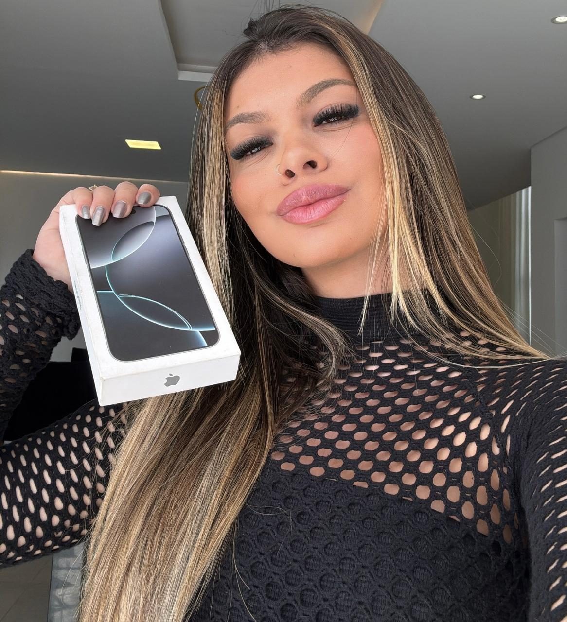 Participe do Sorteio do iPhone 16 Pro Max com Manu